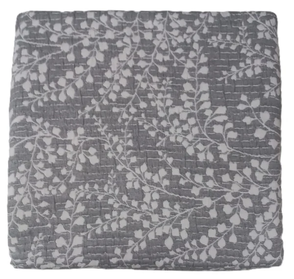 Copriletto matrimoniale trapuntato leggero Jaquard prelavato Linti di S&G Home