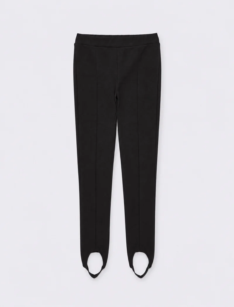 Fuseaux in interlock elasticizzato con nervina - Nero
