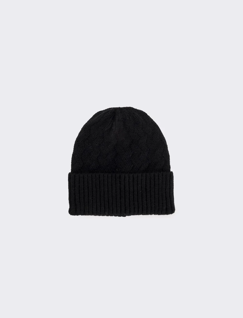 Cappello cuffia con intreccio e risvolto - Nero