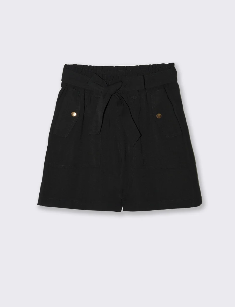 Short con cintura da donna - Nero