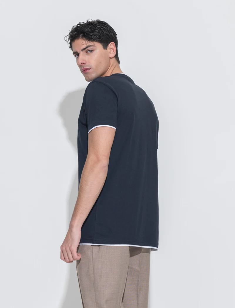 T-shirt in cotone con orli a contrasto da uomo - Blu