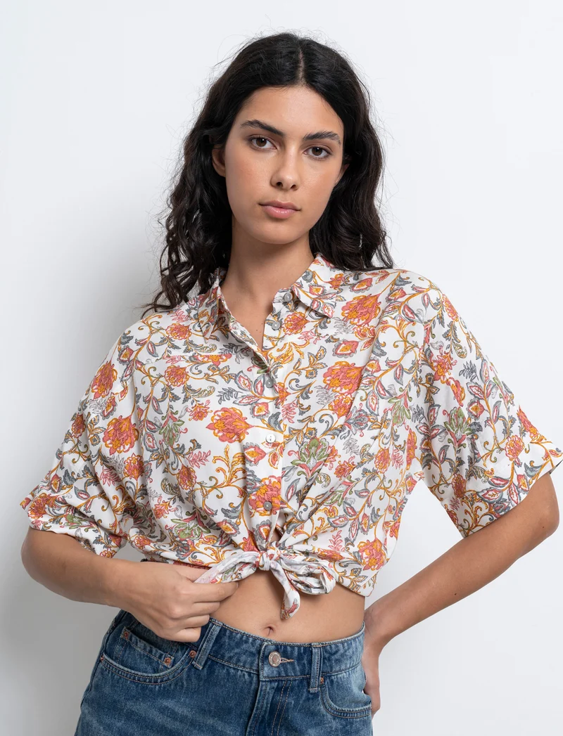 Camicia con nodo da donna - var 1