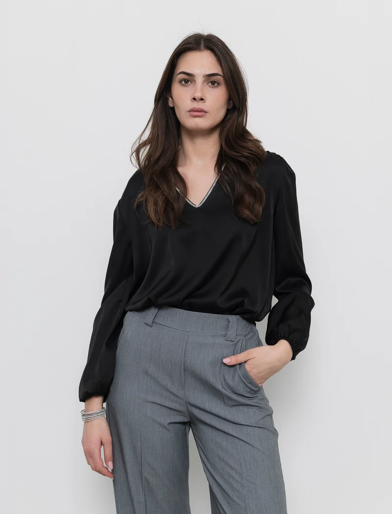 Casacca scollo V con inserti strass - Nero